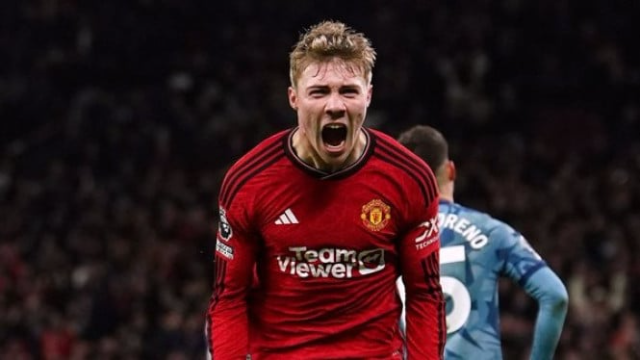 Strategi Transfer Berani Napoli: Rasmus Hojlund Dihargai Fantastis